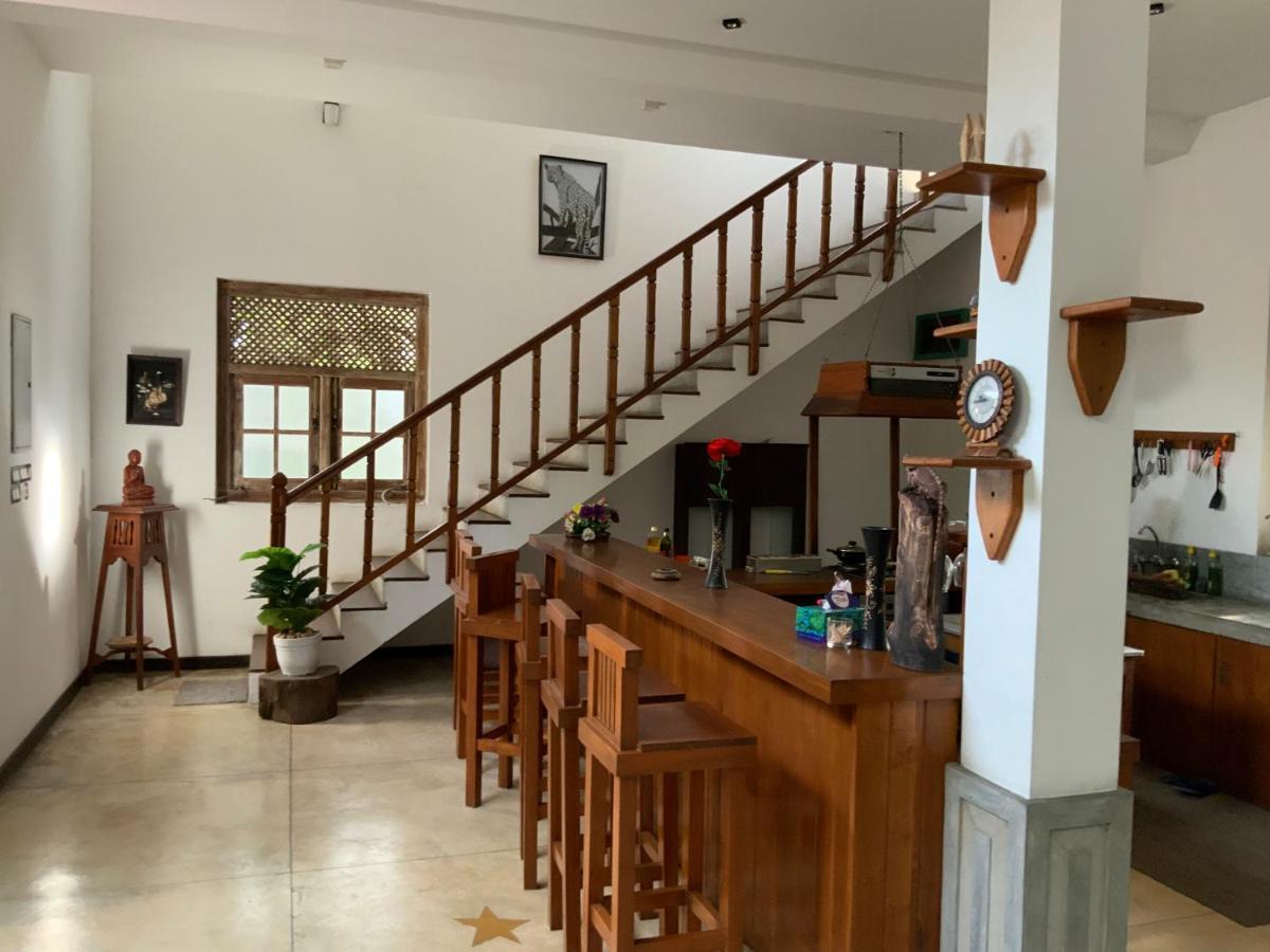 Lali Villa & Fruit Garden Galle Buitenkant foto
